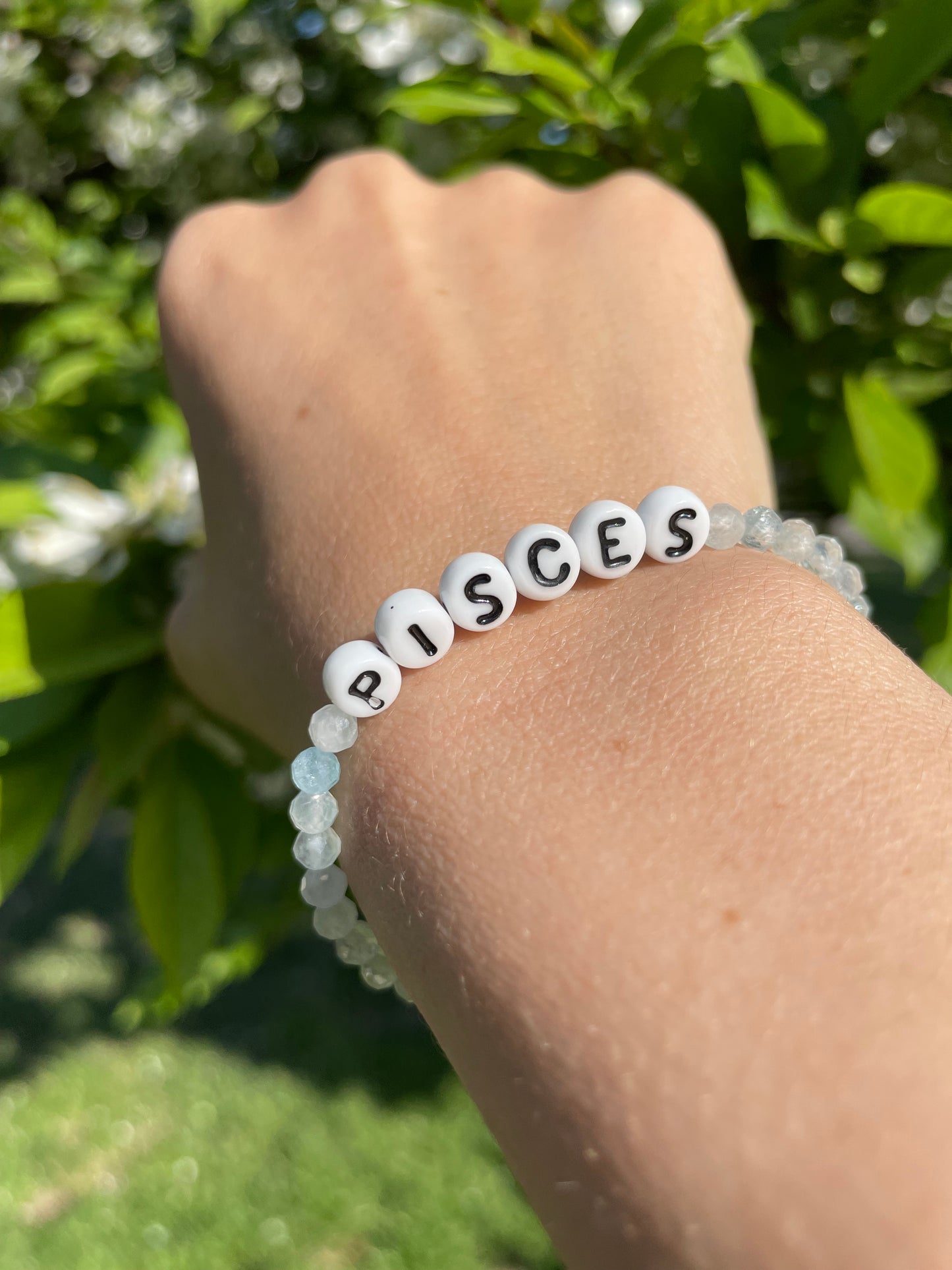 Pisces bracelet in aquamarine